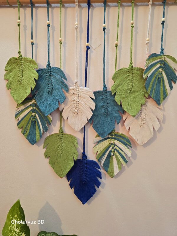 Macrame leaf hanging